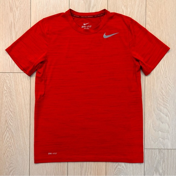 Nike Pro Training DRI-FIT Tee Size Medium - Picture 1 of 6